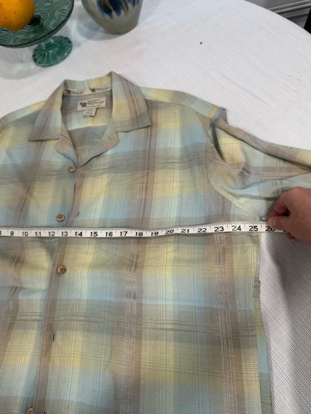 Men's Casual Short-Sleeve Button-Down Shirt in Pastel Plaid